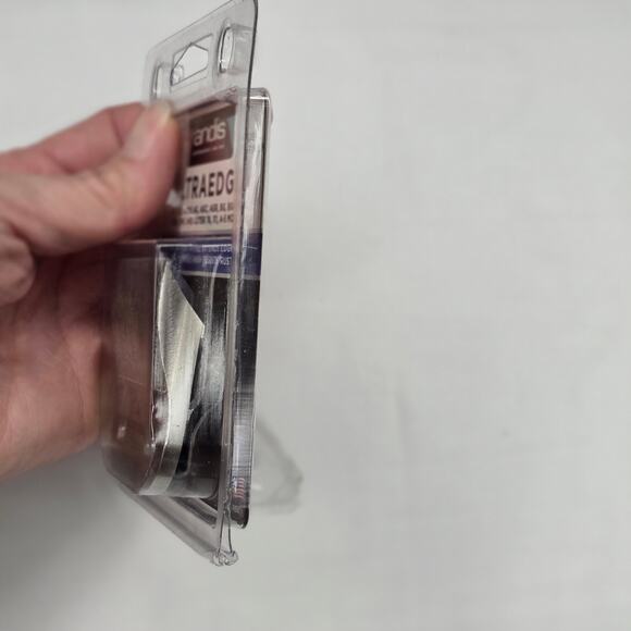 Andis Detachable Clipper Blade Size 3 3/4 FC  #64135 New In Package - Picture 6 of 7